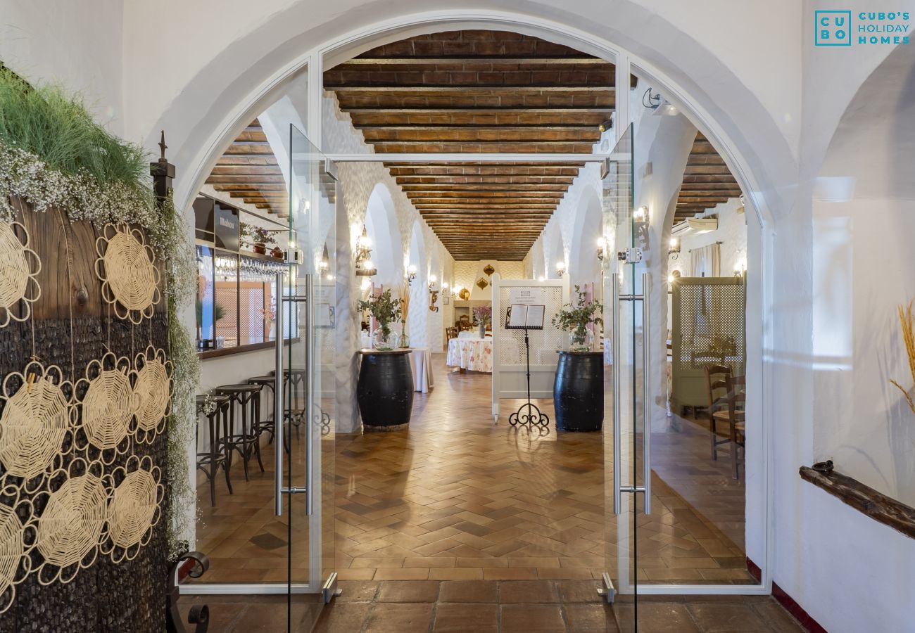 Chambres d'hôtes à Casarabonela - Cubo's Hotel Cortijo San Antonio 105 (Yerbabuena)