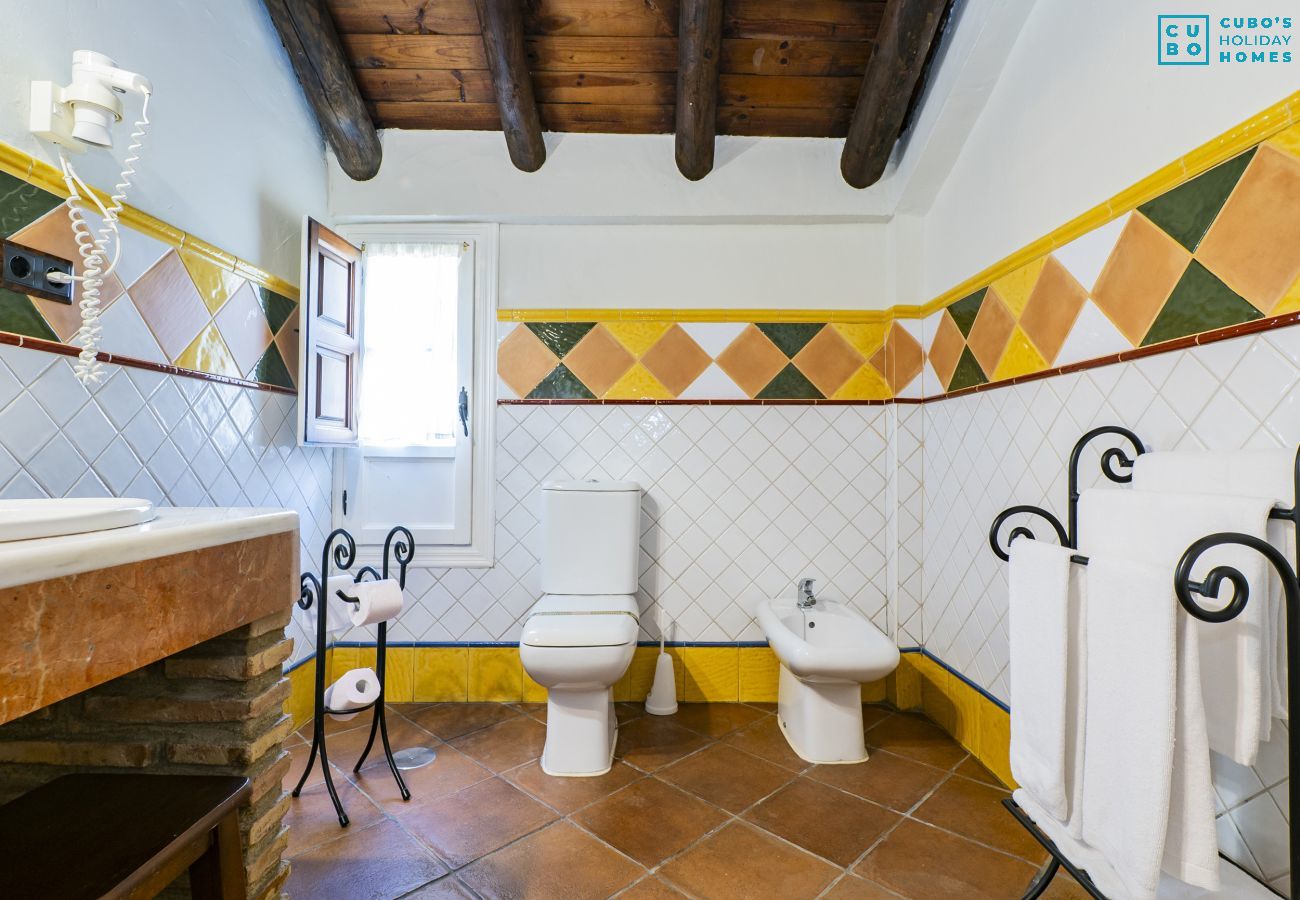 Chambres d'hôtes à Casarabonela - Cubo's Hotel Cortijo San Antonio 105 (Yerbabuena)