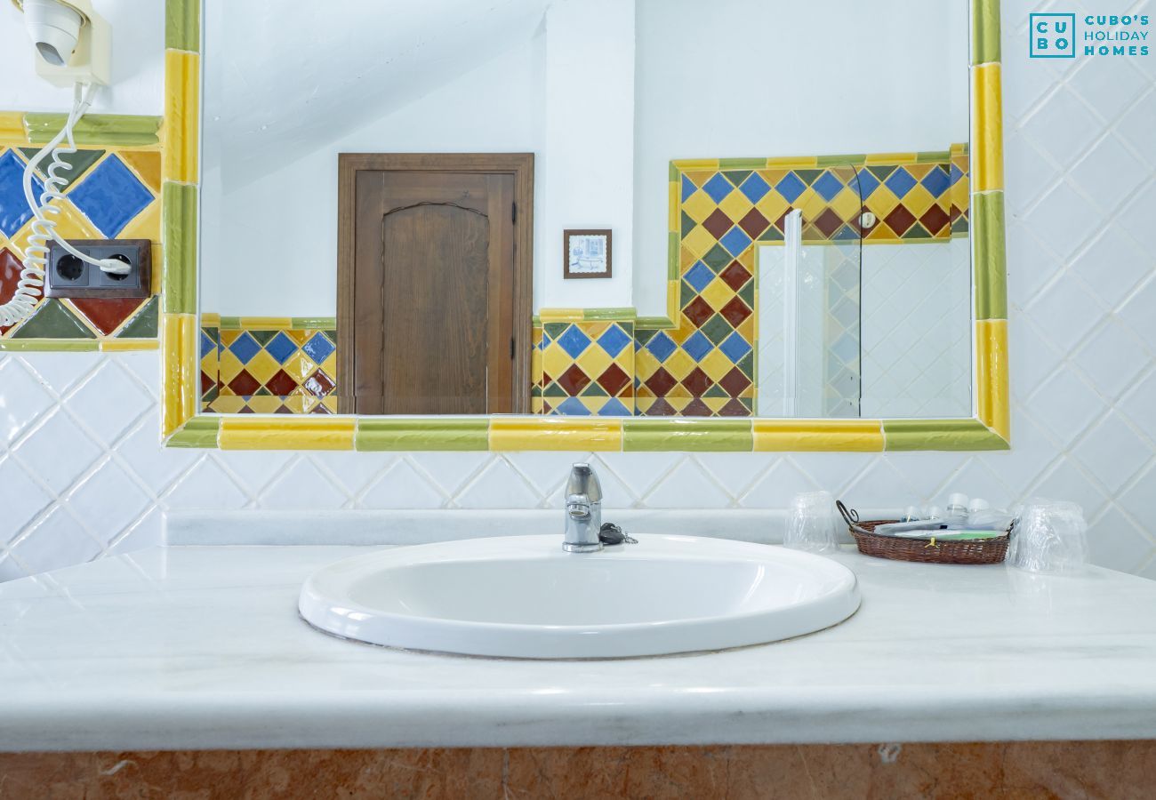 Chambres d'hôtes à Casarabonela - Cubo's Hotel Cortijo San Antonio 105 (Yerbabuena)