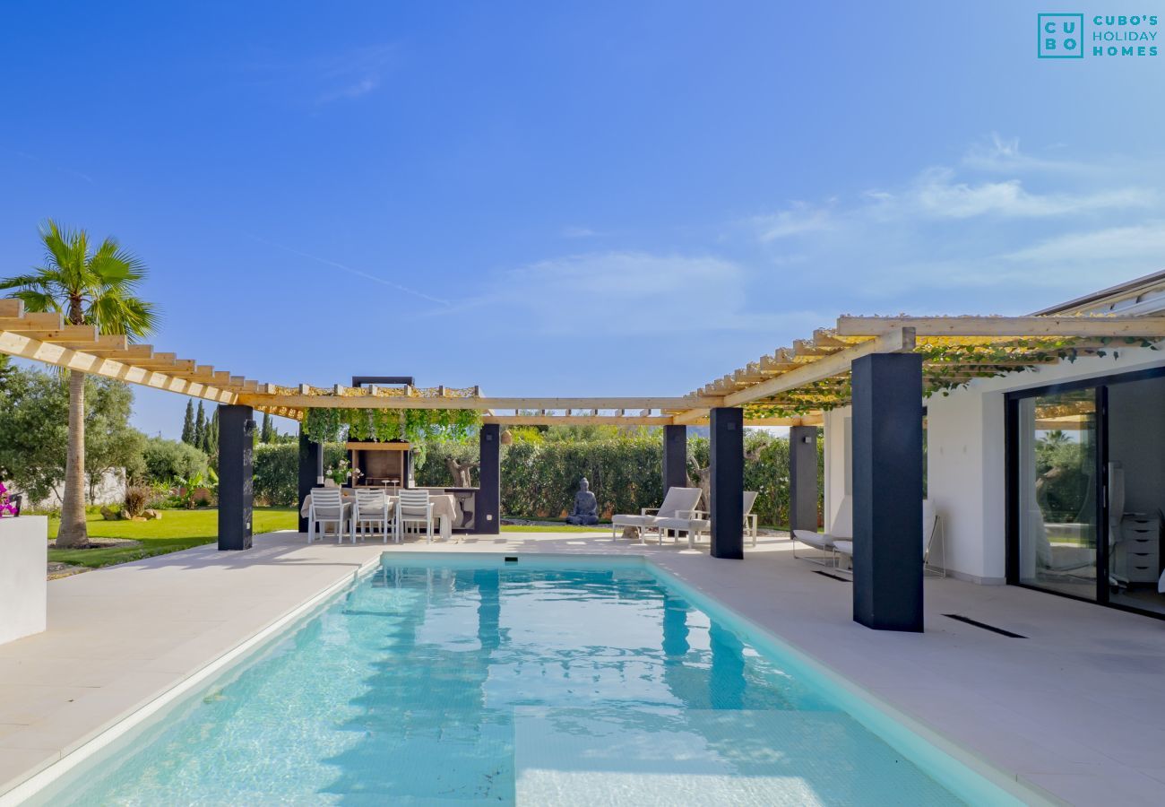 Villa à Alhaurín el Grande - Cubo's Villa Palmera Adults Only