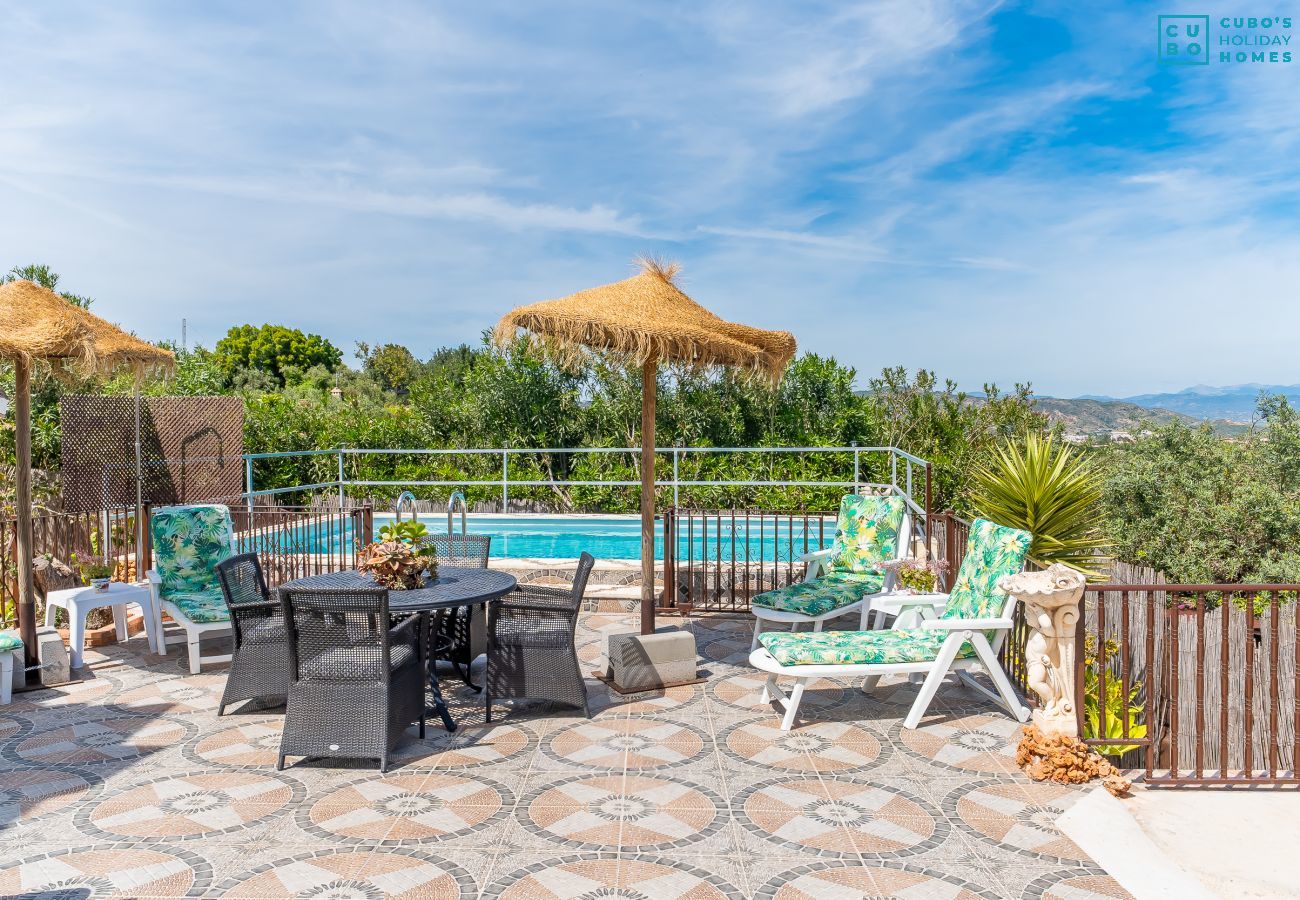 Maison rurale à Alhaurín el Grande avec piscine et vues idéale pour des vacances à Málaga
