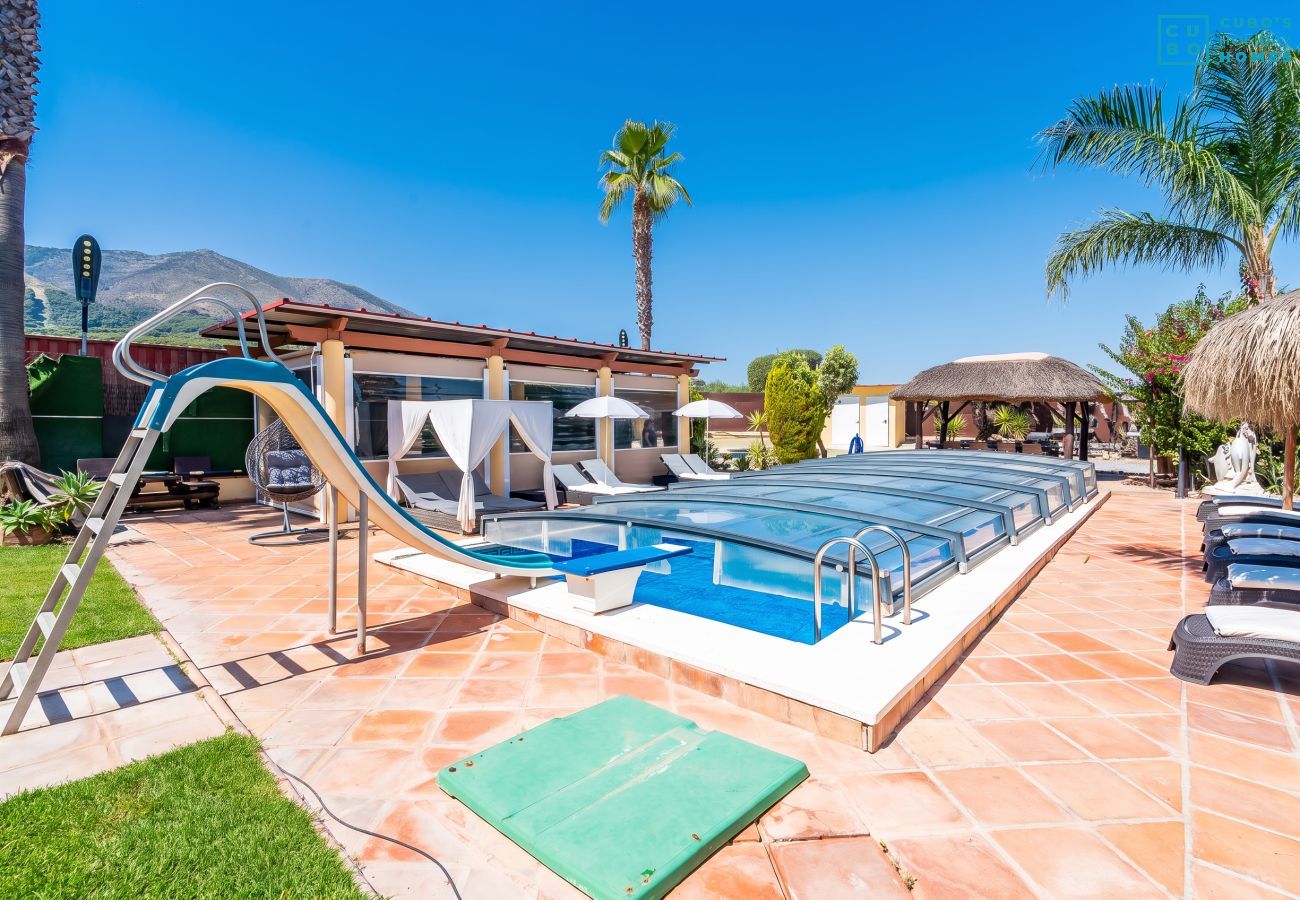 Villa à Alhaurín el Grande - Cubo's Villa Las Palmeras Altas 14PAX