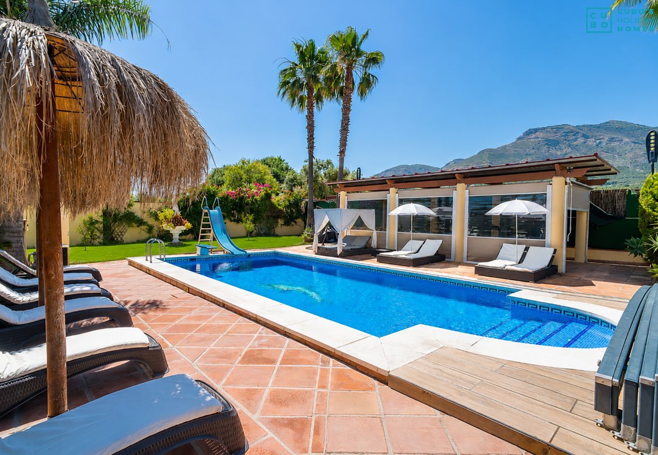 Villa à Alhaurín el Grande - Cubo's Villa Las Palmeras Altas 17PAX