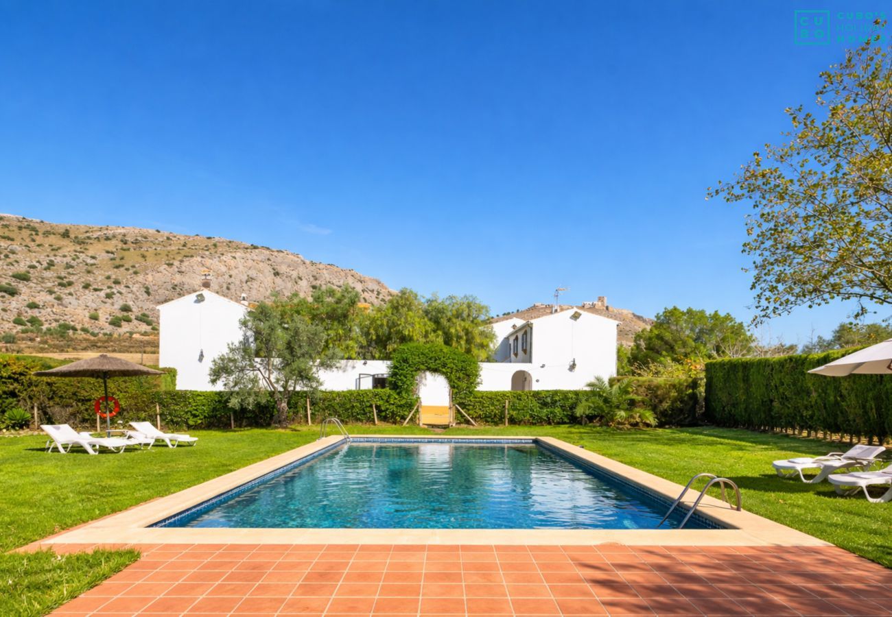 Grande maison rurale avec piscine à Teba