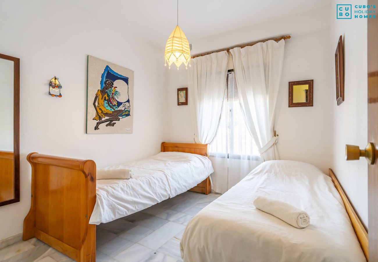Maison à Alhaurin de la Torre - Cubo's Cortijos del Sol Los Jazmines House
