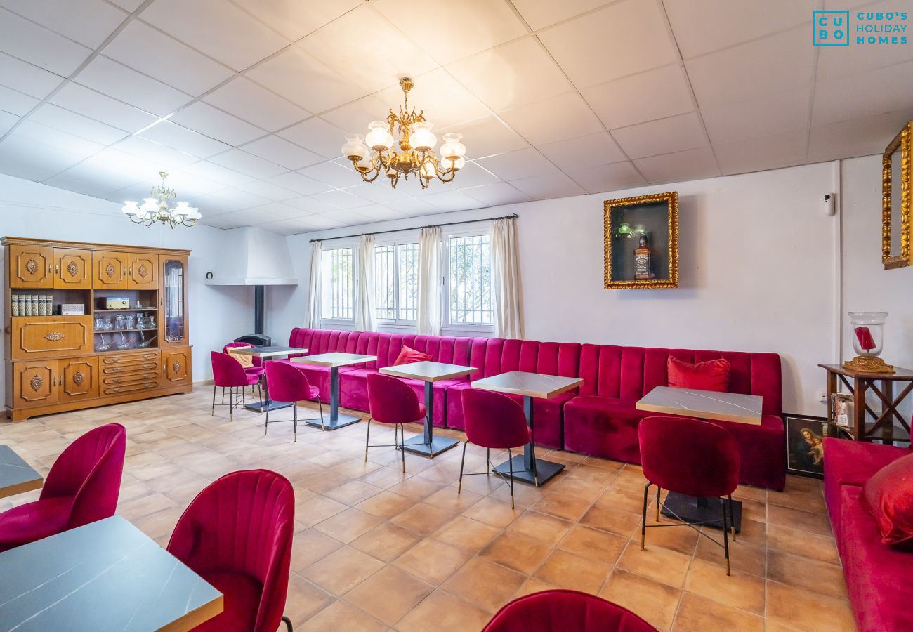 Gîte Rural à Antequera - Cubo's Cortijo La Olivera