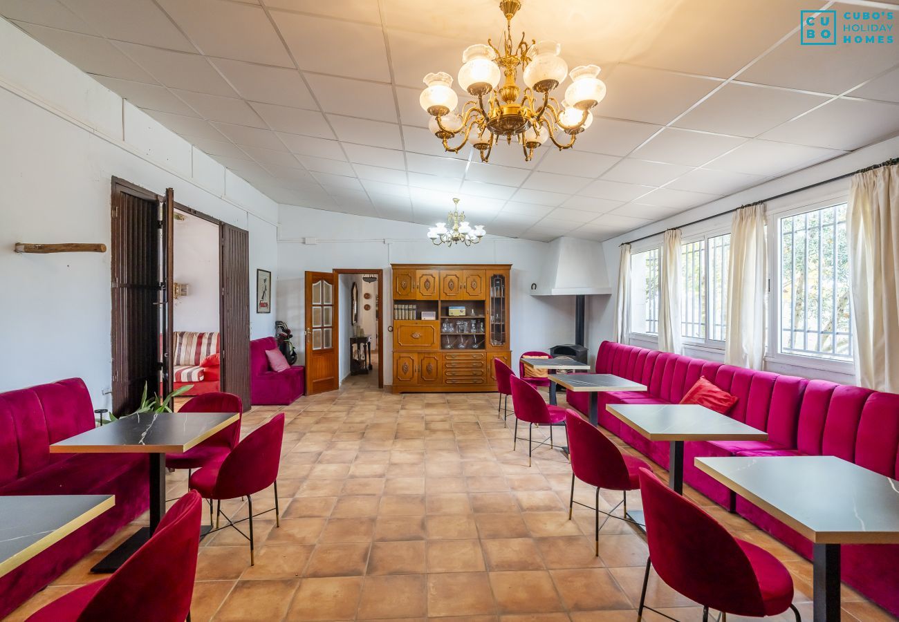 Gîte Rural à Antequera - Cubo's Cortijo La Olivera