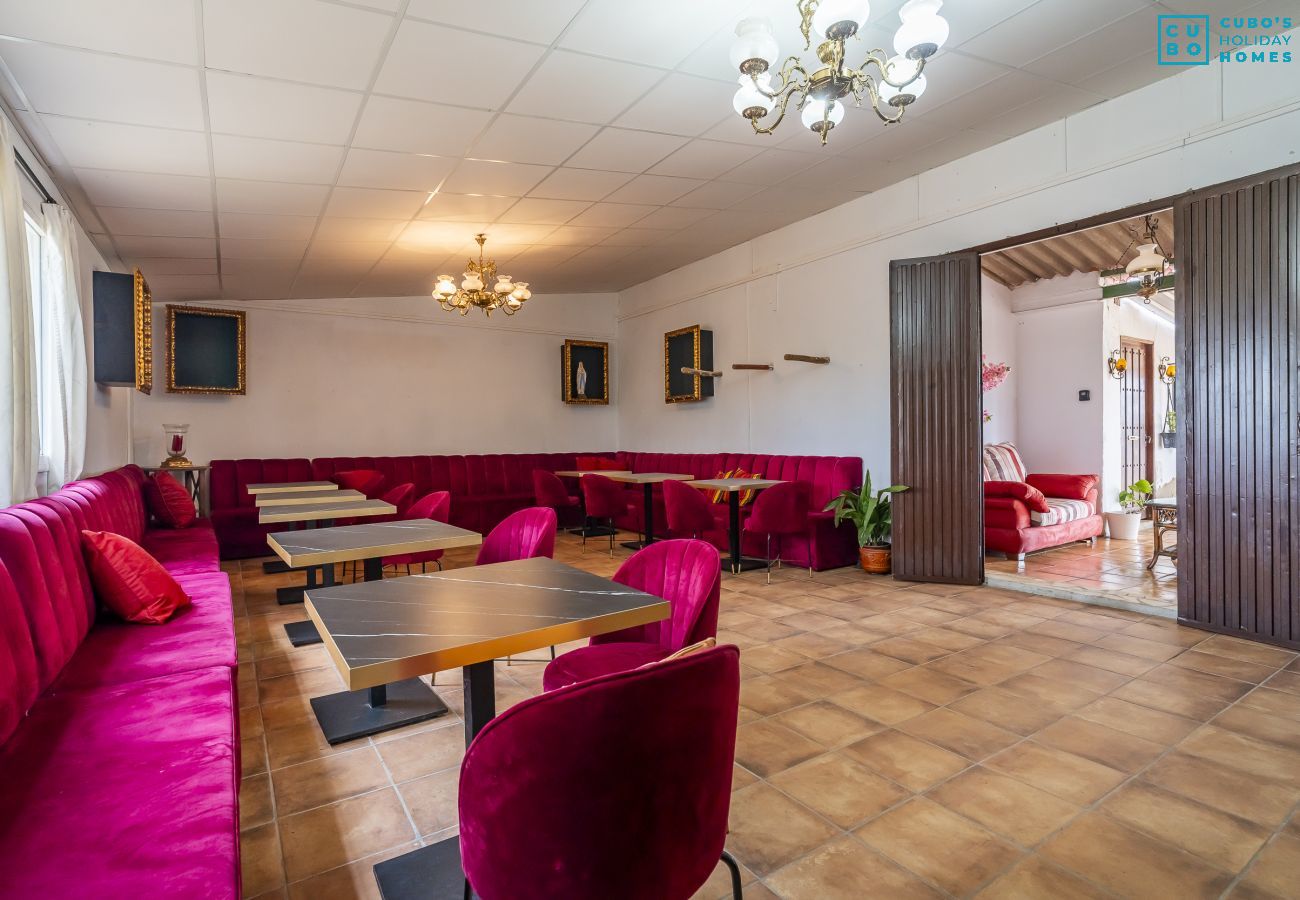 Gîte Rural à Antequera - Cubo's Cortijo La Olivera