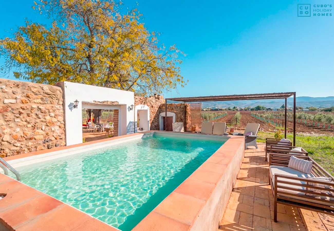 Charmante maison rurale avec piscine à Antequera