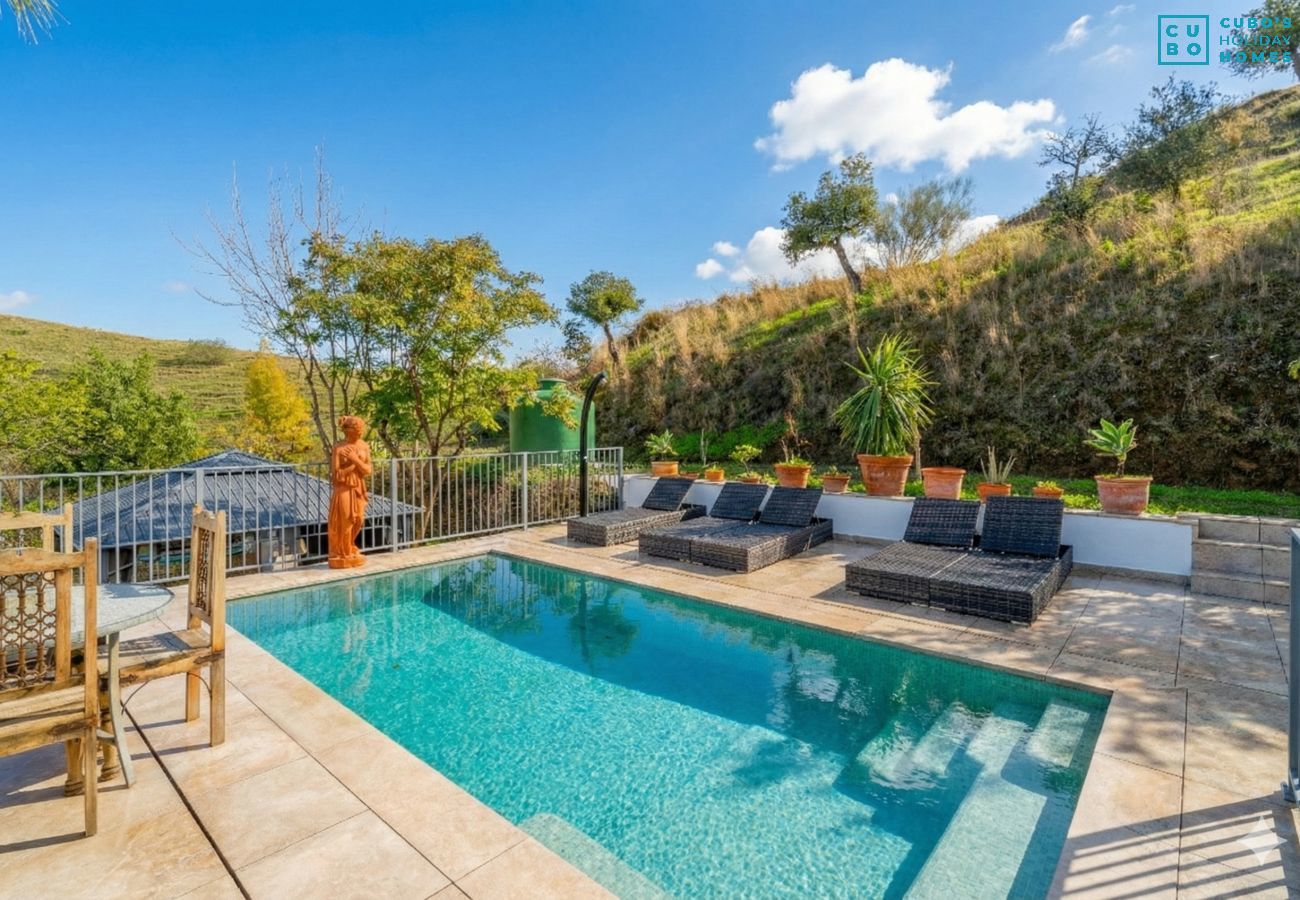 Gîte Rural à Coín - Cubo's Violeta Rural House