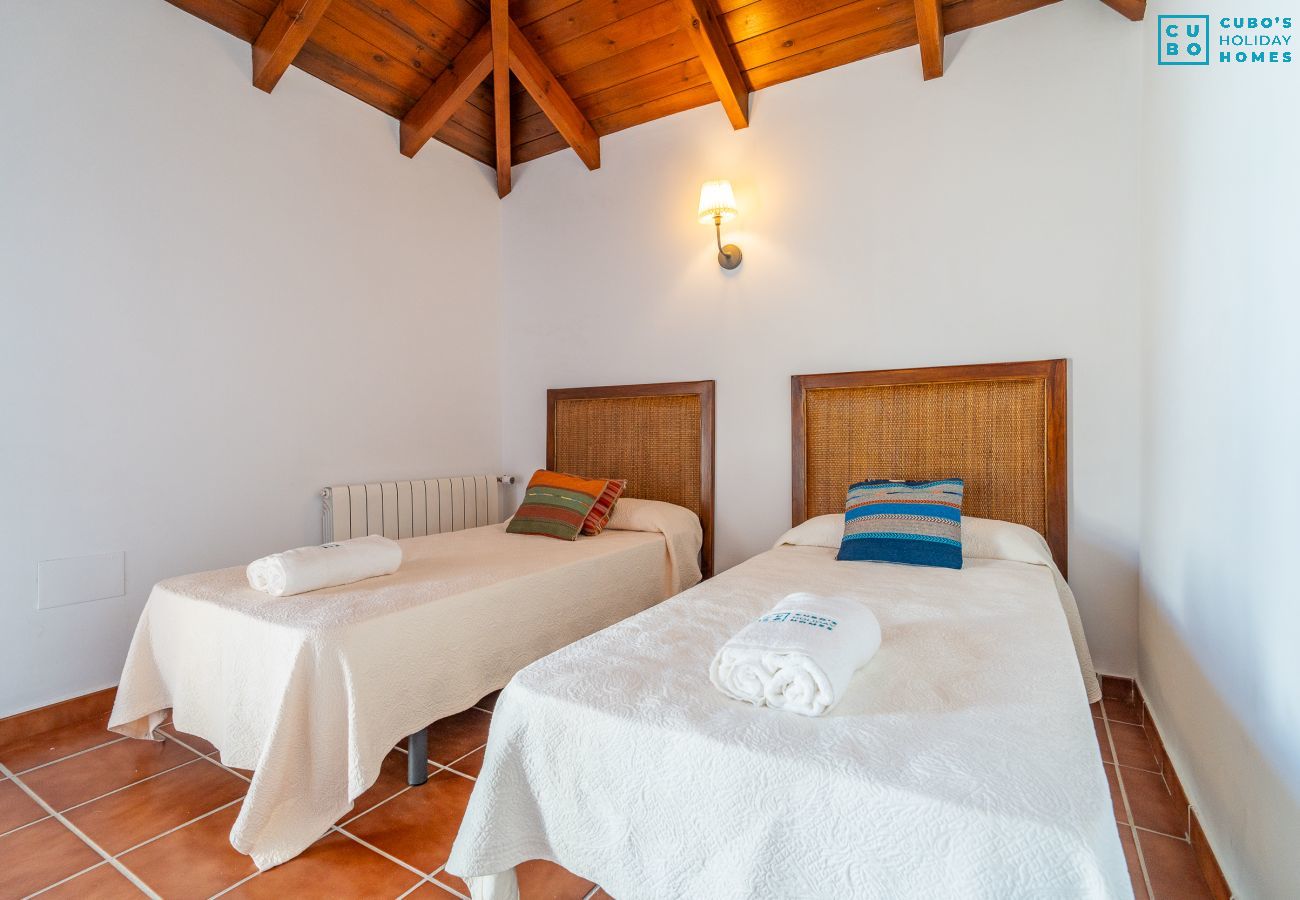 Maison à Coín - Cubo's Casa Los Nebrales & Private Pool
