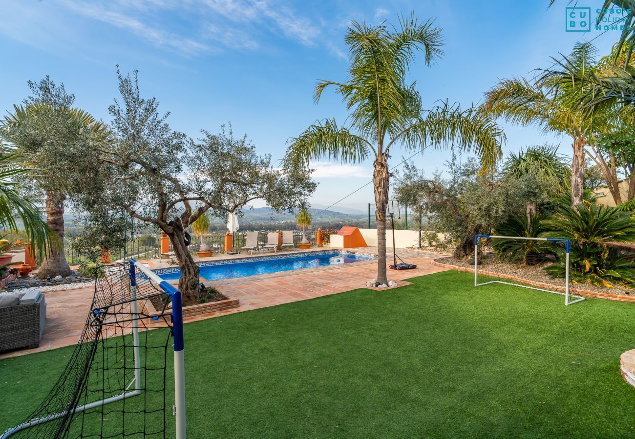 Gîte Rural à Coín - Cubo's Salvadora Rural House