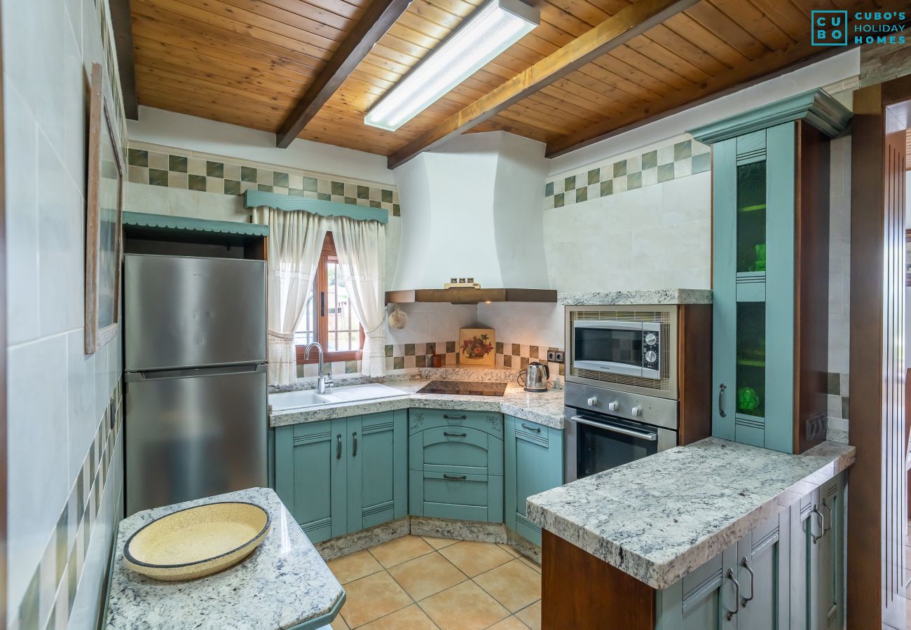 Gîte Rural à Coín - Cubo's La Carreta Rural House