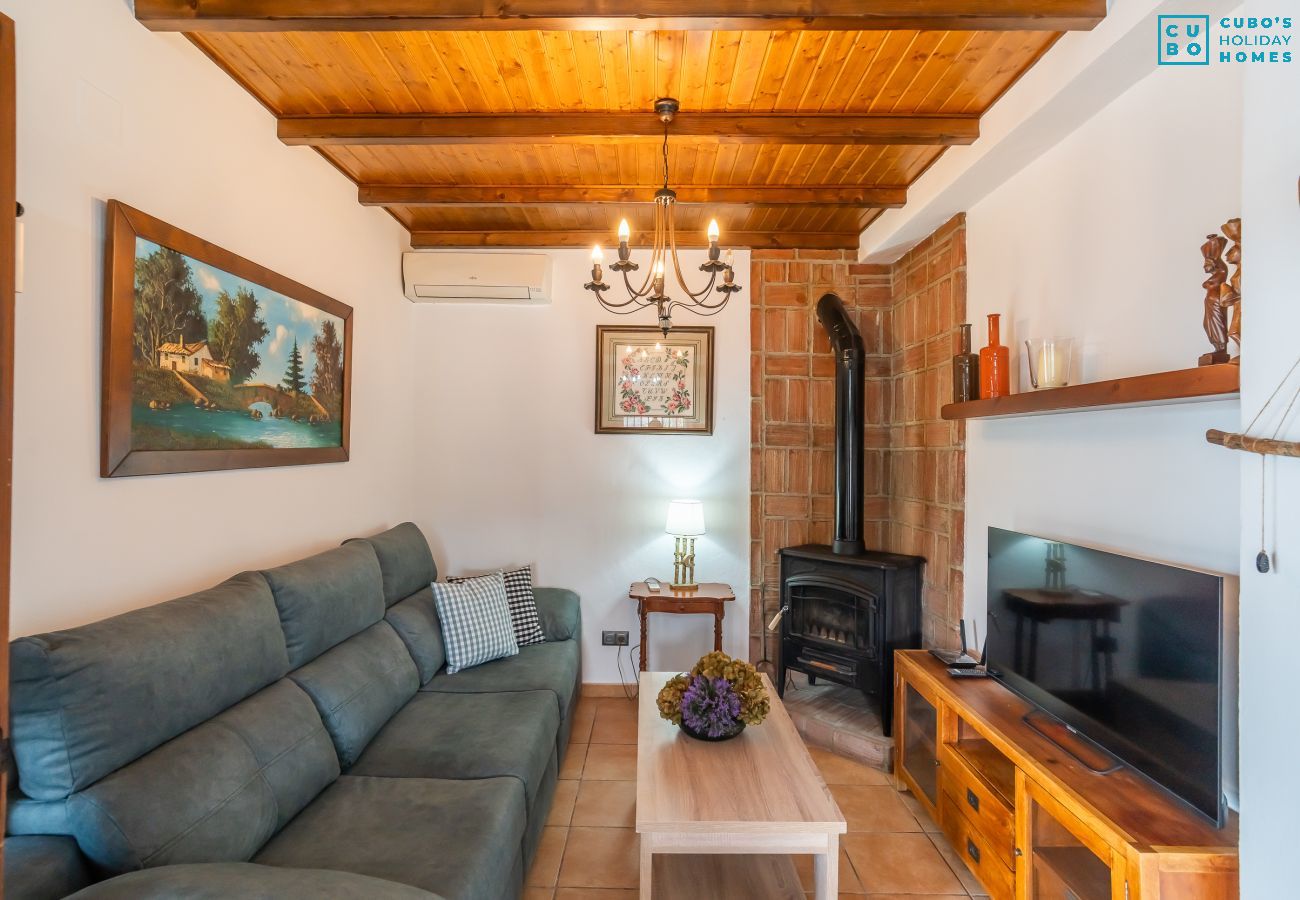 Gîte Rural à Coín - Cubo's La Carreta Rural House