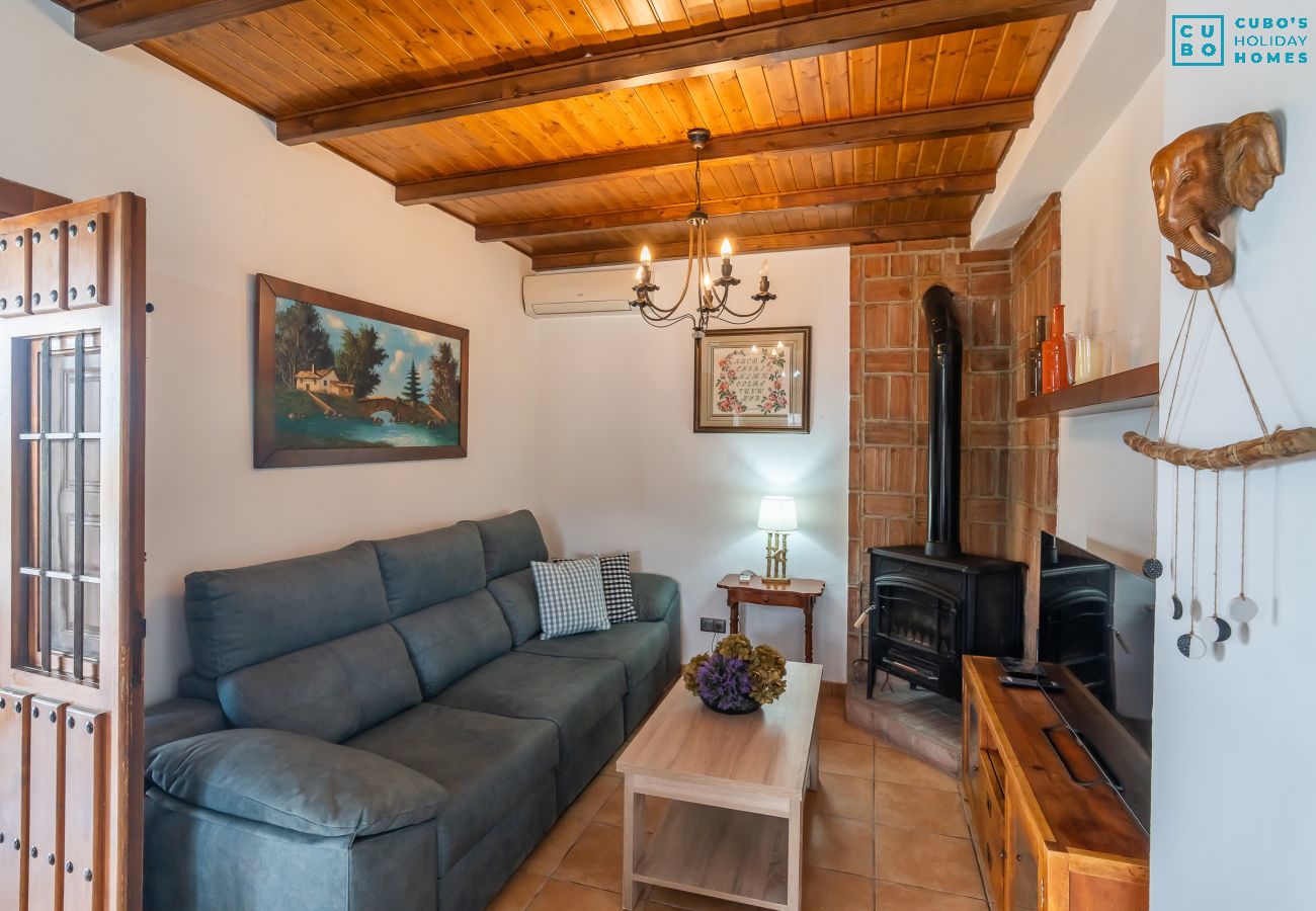 Gîte Rural à Coín - Cubo's La Carreta Rural House