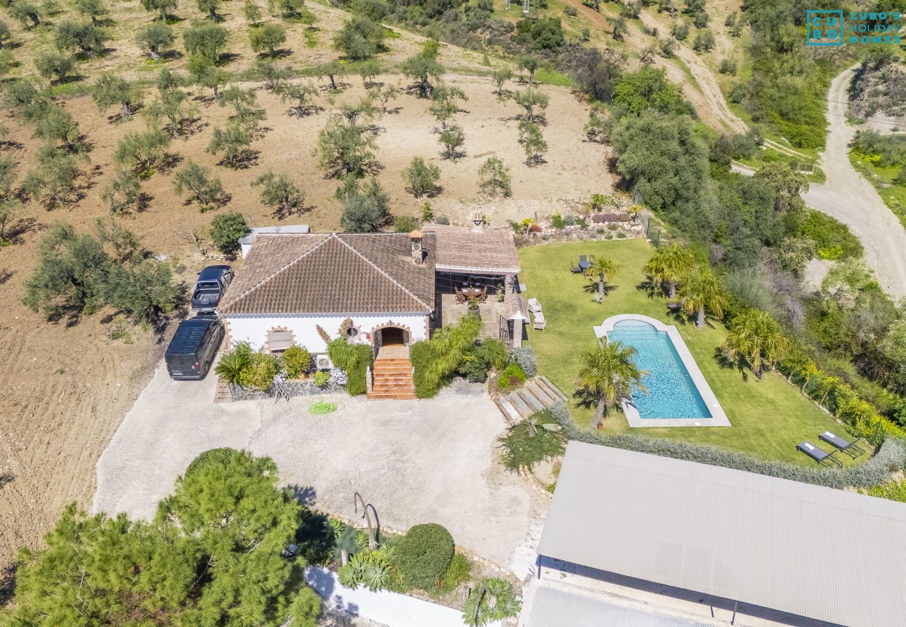 Gîte Rural à Alozaina - Cubo's El Valentin Rural House & Saltwater Pool
