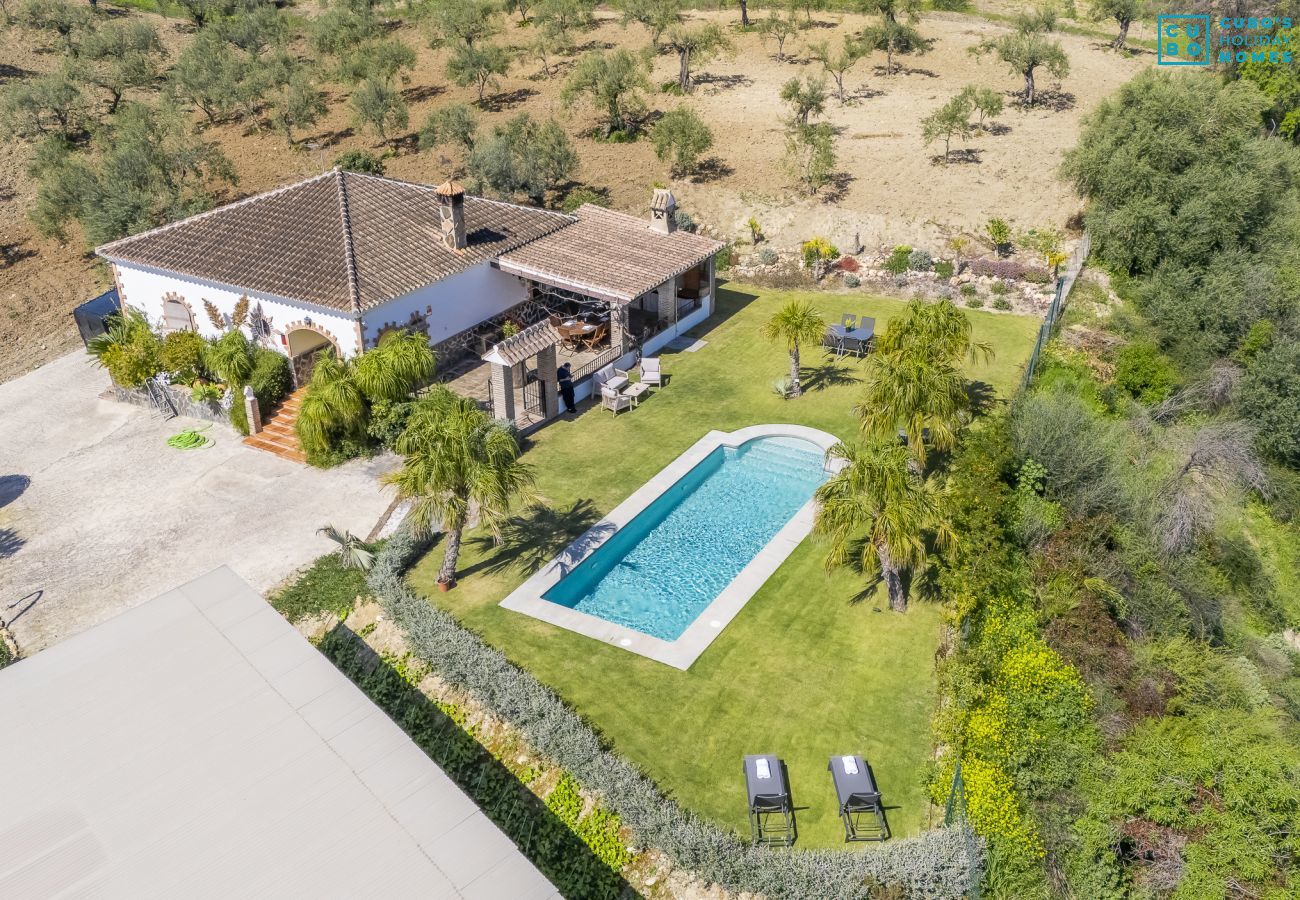 Gîte Rural à Alozaina - Cubo's El Valentin Rural House & Saltwater Pool