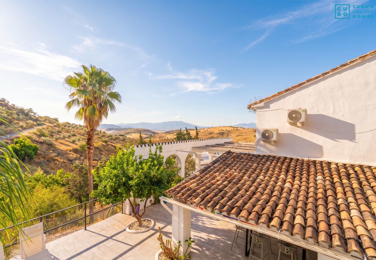 Gîte Rural à Casarabonela - Cubo's Cortijo Pura Paz Retreat