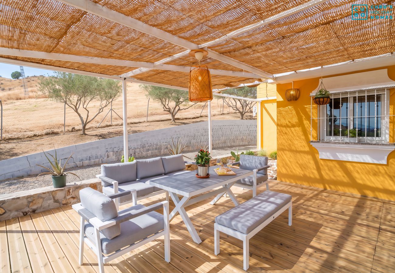 Gîte Rural à Coín - Cubo's Casa Alaya & Oasis Pool