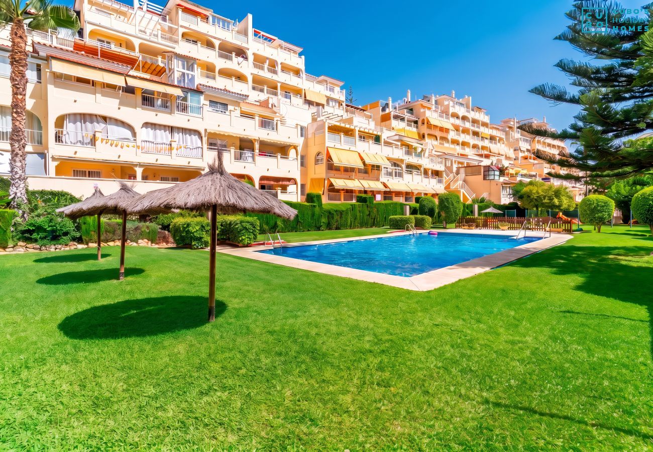 Appartement avec piscine et vue sur la mer à Benalmádena