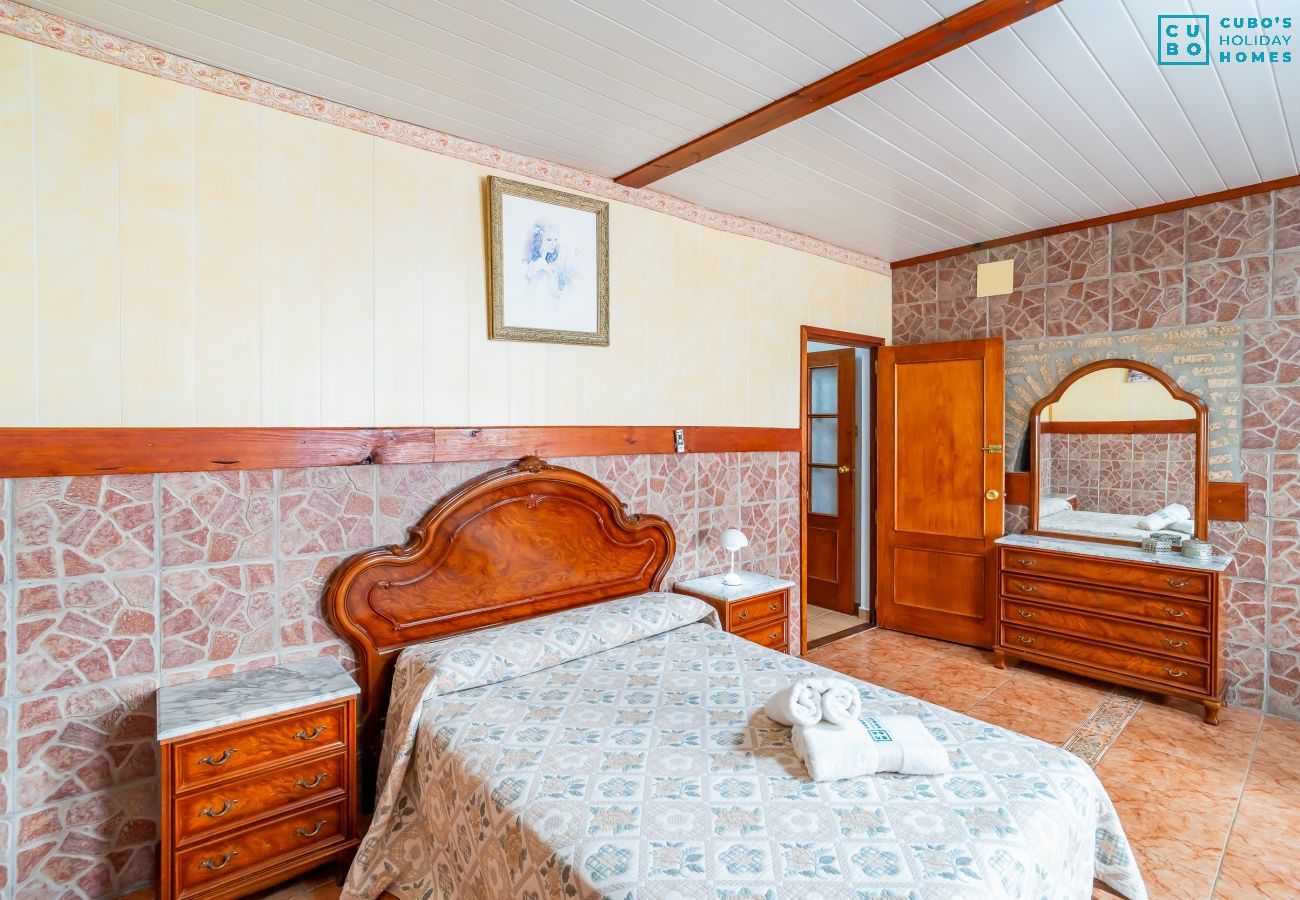 Maison à El Burgo - Cubo's El Postre House
